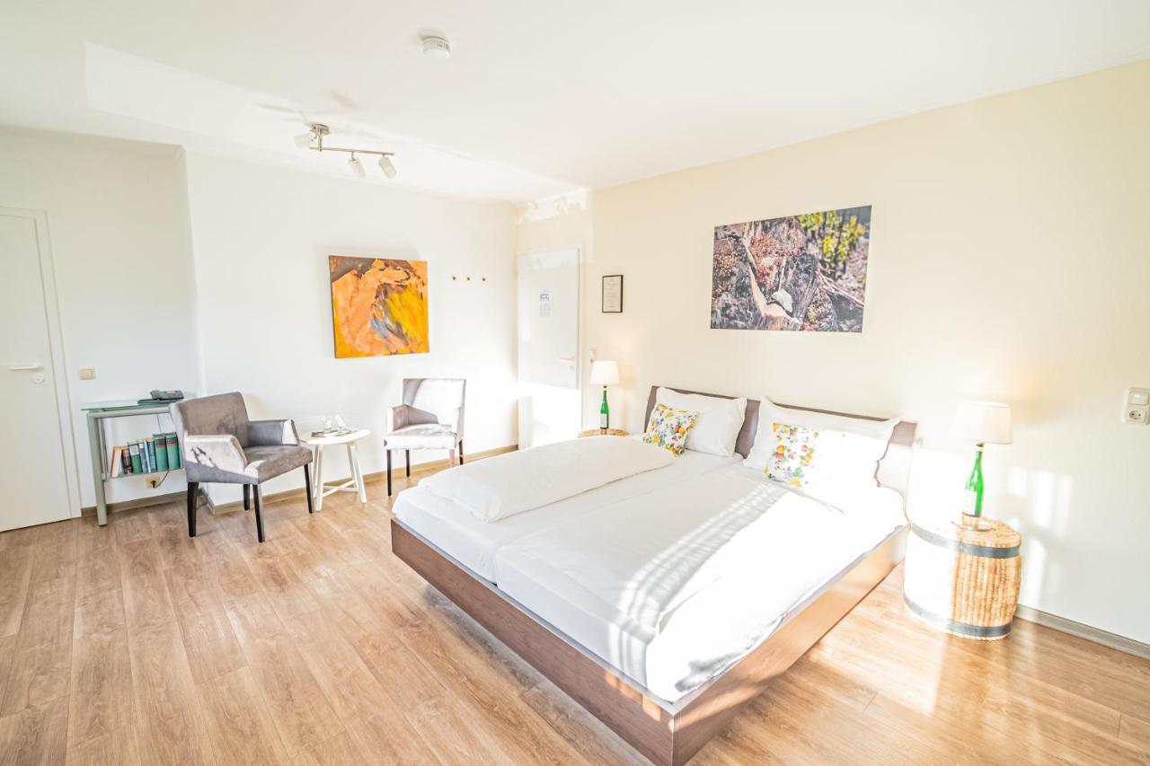 Weinhotel Ayler Kupp Экстерьер фото